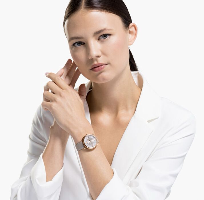 Swarovski часовник