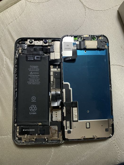 iPhone 11 продам 64гб