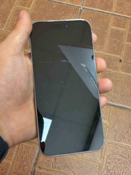 Iphone 15 pro. ..