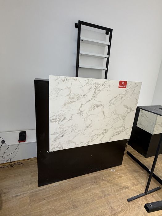 Срочно ресепшен новый