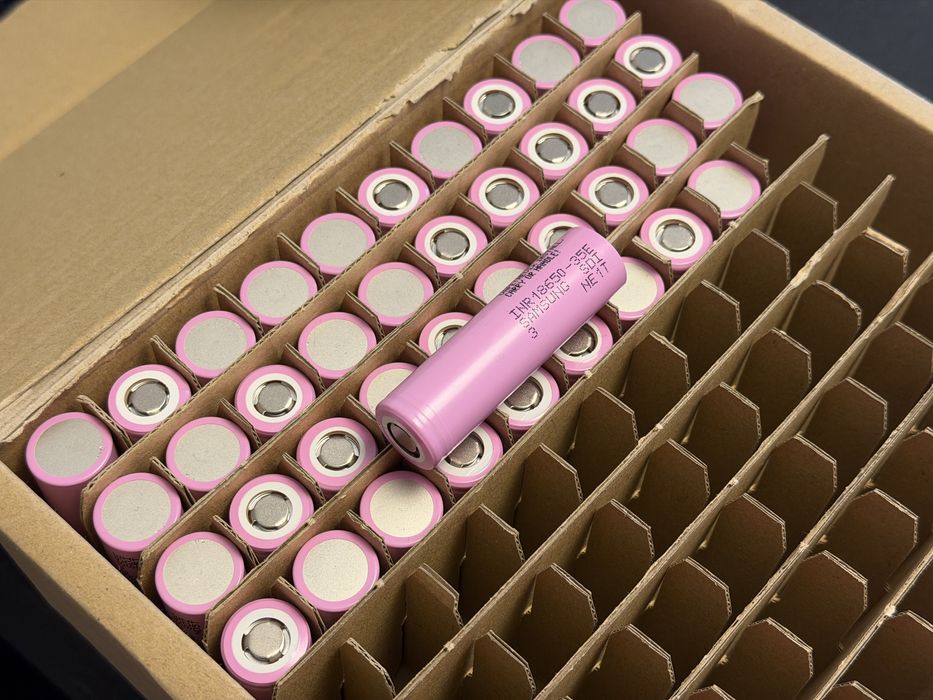 Lot 35 baterii Samsung 18650 35E 3400mAh 8A noi