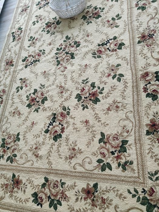 Продам ковёр 2*4м