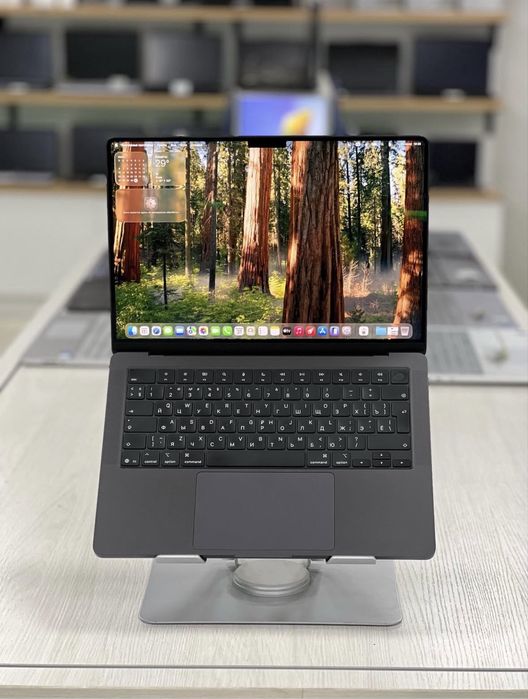 MacBook Pro M5 | 16/ 1Тб | Полный комплект