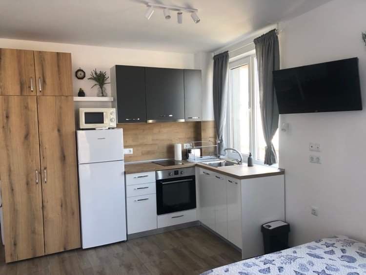 На море в Созопол и Къмпинг Градина