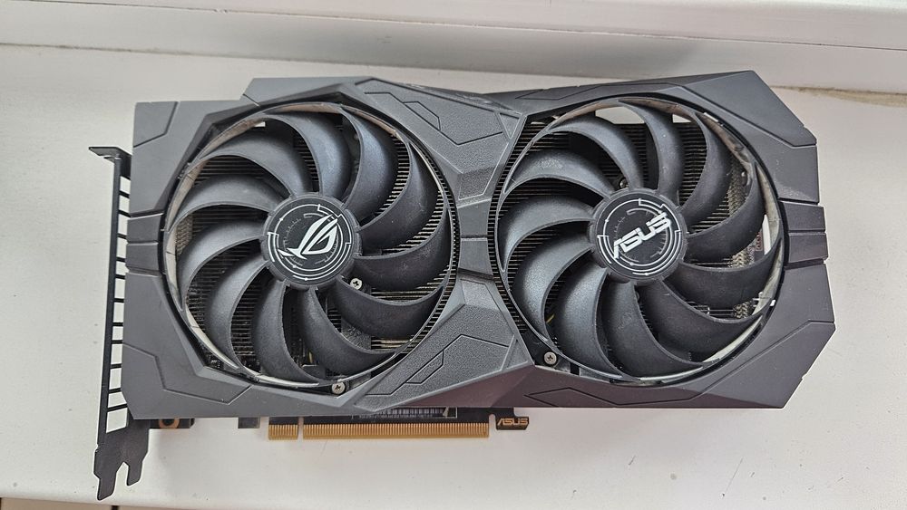 Asus Strix GTX 1650 Super 4GB