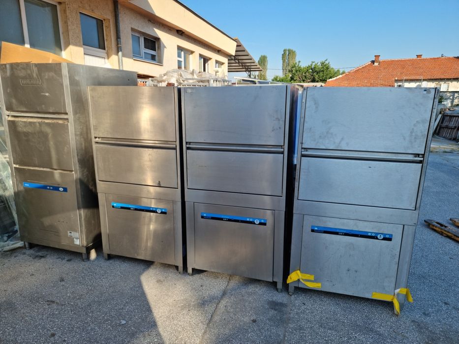 Съдомиялна HOBART UX-11 МАШИНА ЗА МИЕНЕ на съдове

4900лв