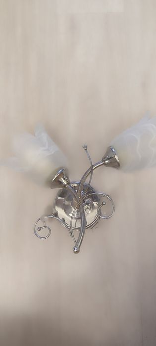 Продам светильник бра на стену