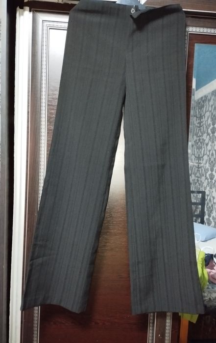 Продам срочно классические штаны.
