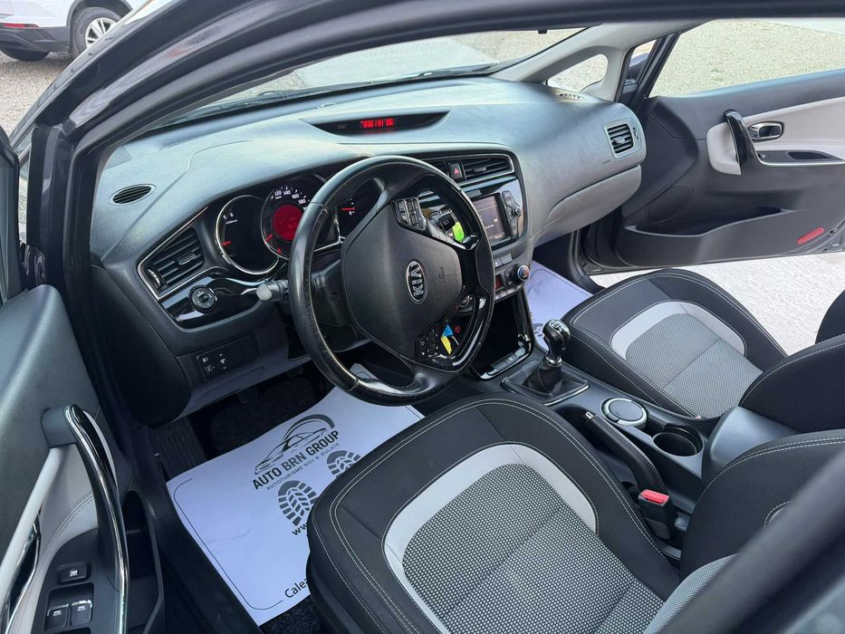 Kia Ceed/ 1.6 crdi/ Trapa/ Panoramic/ Garantie/ Finantare