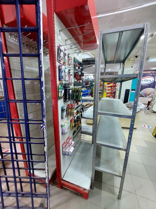 Разпродажба на търговски щанд -  витрини, стелажи, перфостени и кутии