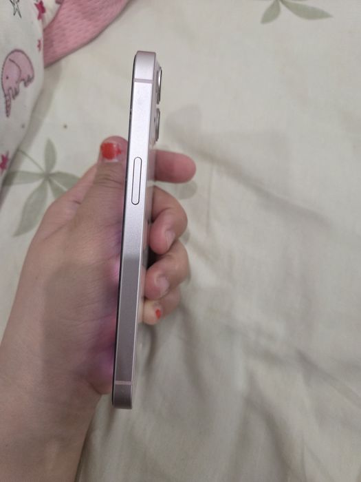 Айфон 13 розовый