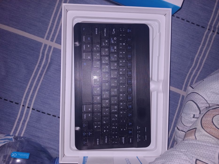 Planshet noutbuk Sim karta tushadi