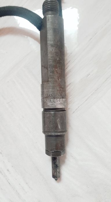 Vând  set injectoare Audi A4 B5 1.9 tdi se potrivesc și pe VW și Skoda