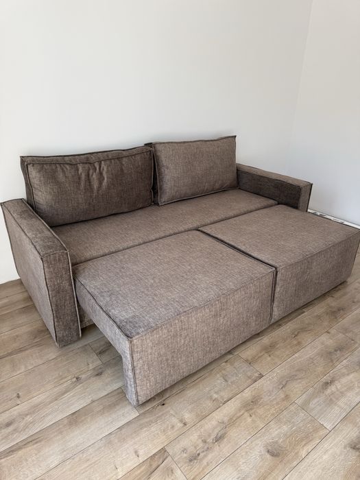 Canapea extensibila cu lada noua