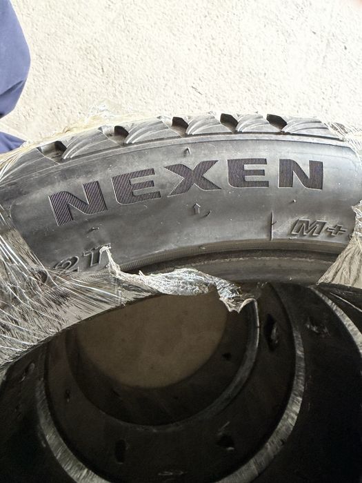 Зимный балон 245/45/19 почти новый