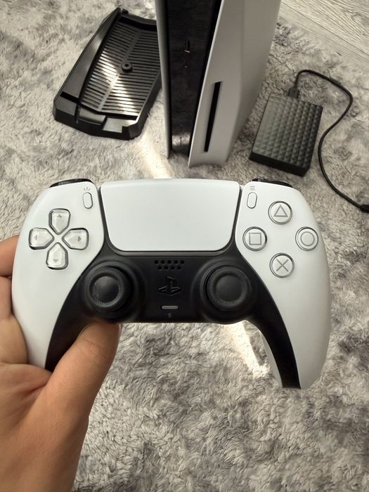 Playstation 5 Disc Drive + 4TB Памет + 2 Стойки