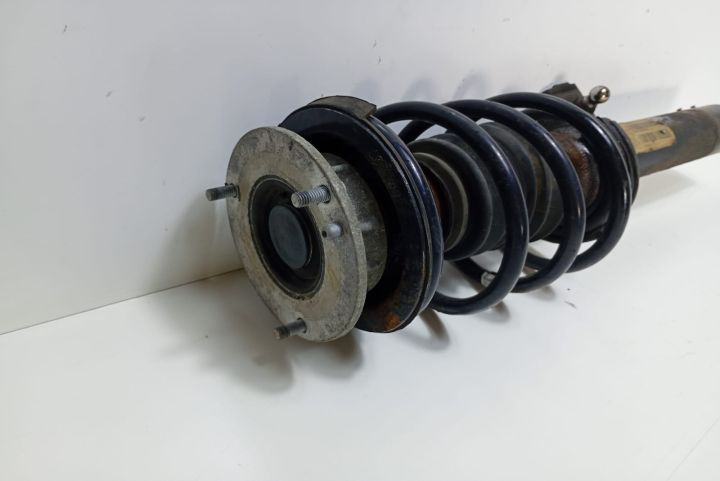 Amortizor  cu arc dreapta fata x drive 6796468 BMW Seria 3 E90/E91/E9