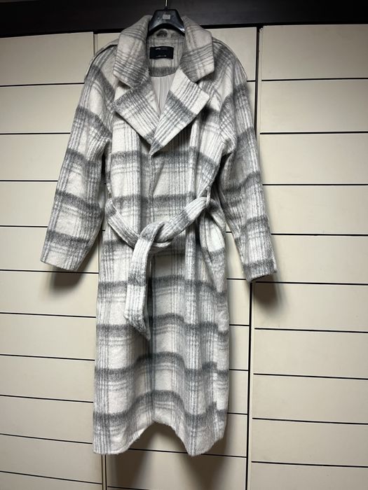 Два броя дамско палто