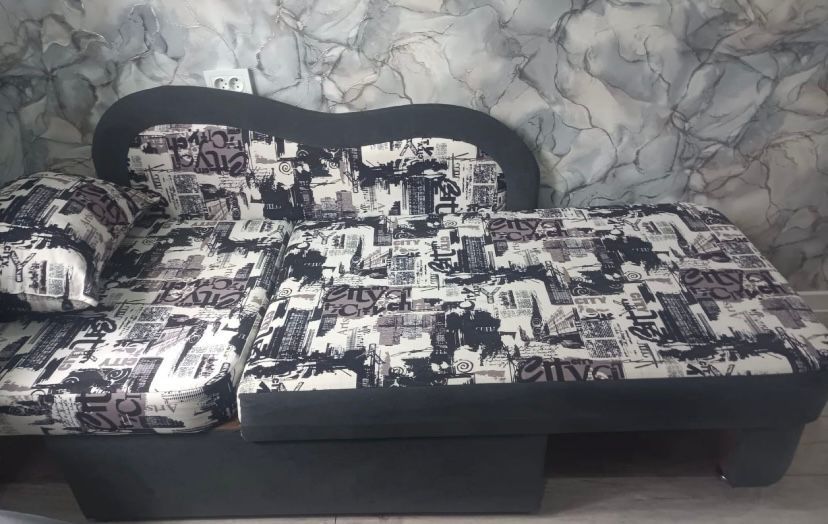 Продам  диван в отличном состоянии