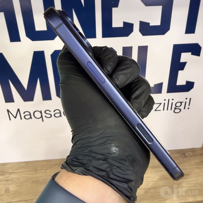 Iphone 17 Pro Max Blue