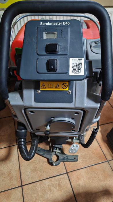 Aparat curățenie profesional Hako Scrubmaster B 45