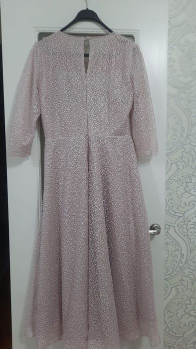 Платье женское продаётся