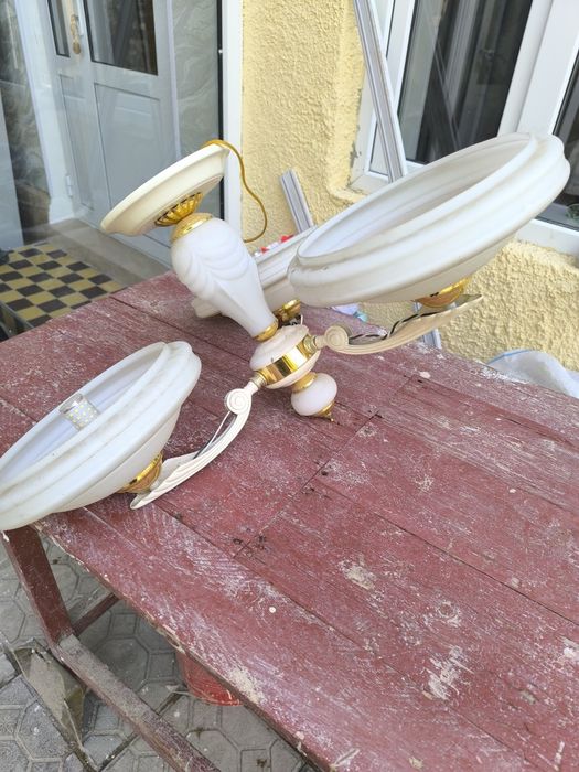 Продается люстра