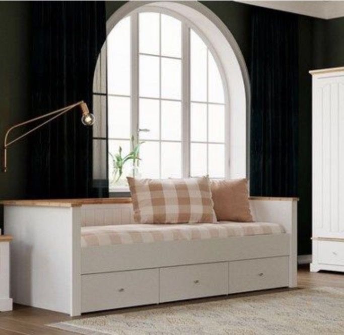 Pat de 90/200 ( nu include salteaua )