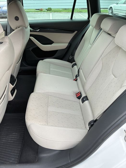 SKODA OCTAVIA STYLE 2.0 TDI DSG 4x4, 150 CP/ 110 KW, DSG - Cutie automata de viteze