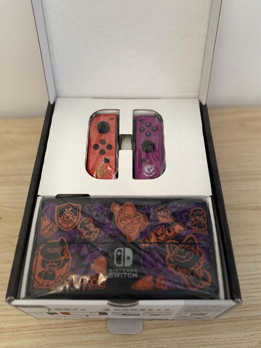 Nintendo switch oled scarlet and violet+Pro controller+Super mario Odyssey