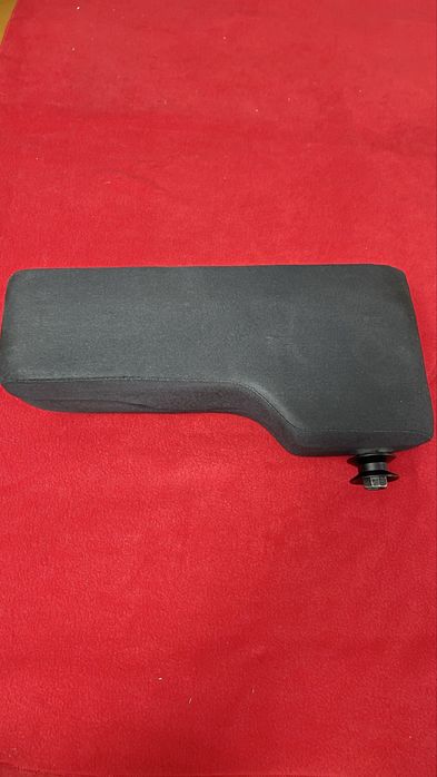 подлокотник Ауди