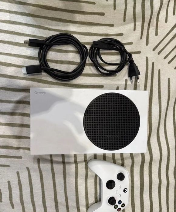 Xbox series S в идельном состонии