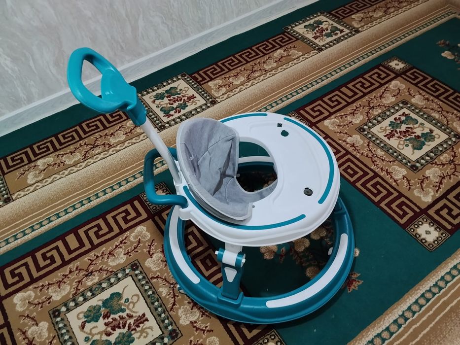 Ходунок детский состояние отличный