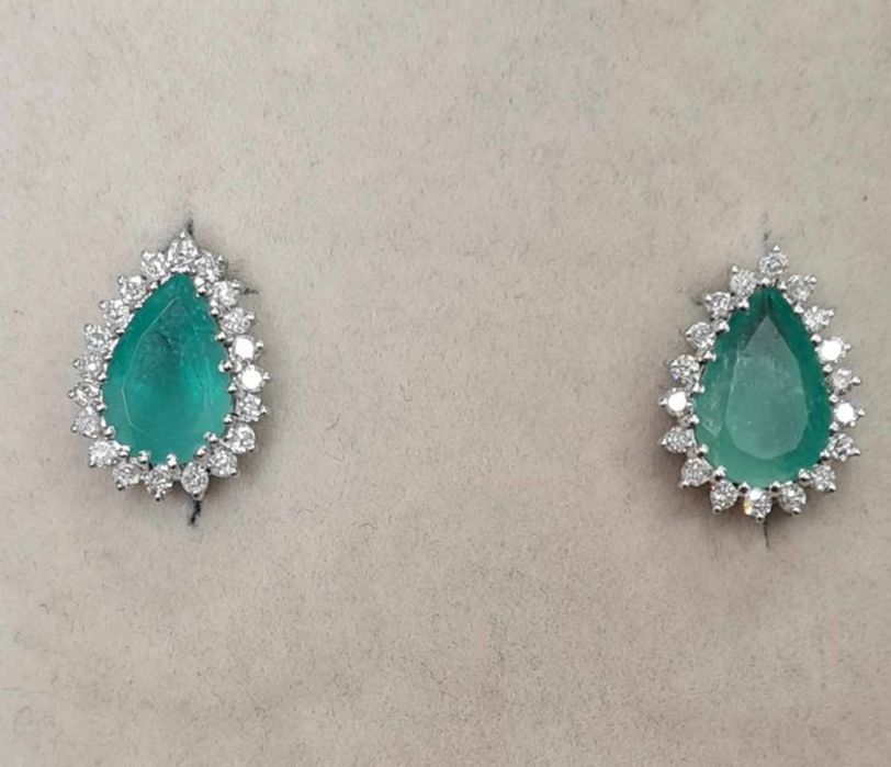 Set din aur alb 14k, cu smaralde naturale si diamante naturale, SAU36