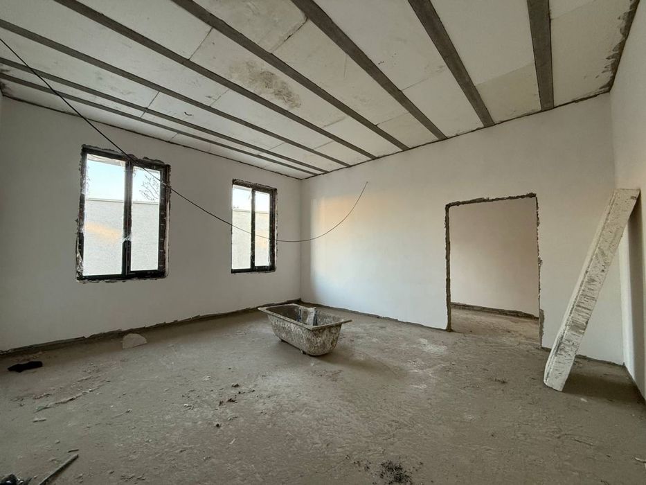 2 sotiq maydonga ega foydali maydoni 240 m2 sotiladi #a299