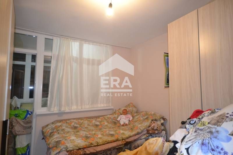 Продава се Тристаен апартамент в Хасково, Възраждане - 96 кв.м за 584 €/кв.м - Снимка #6