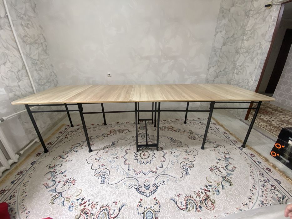 Стол продам, без стульев