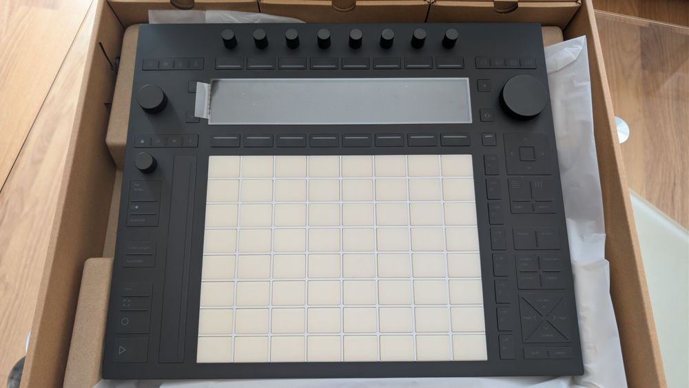 Ableton Push 3 Standalone – като нов + ПОДАРЪК кейс Magma