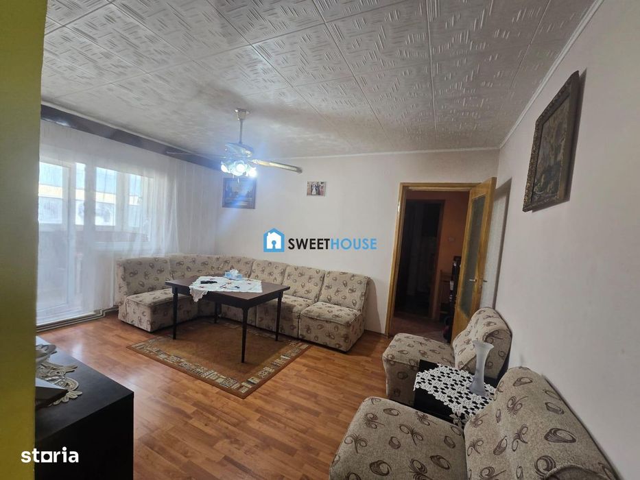 Spatiu Lumina si Panorama Orasului 4 camere B-dul Unirii Fagaras — fotografia 1