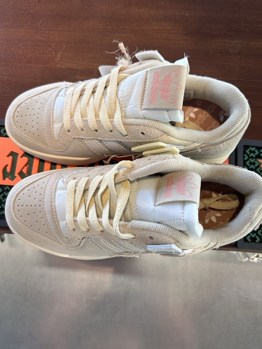 Кроссовки adidas 39-40 размер