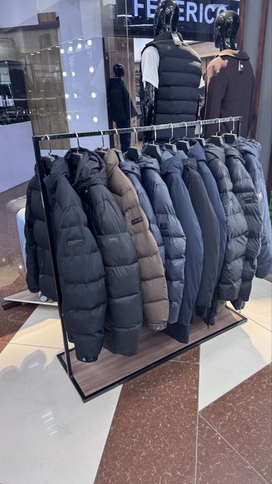 Стойки, торговое оборудование