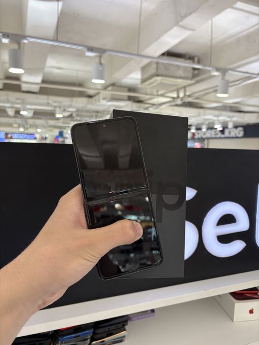 Samsung Z Flip4 256gb