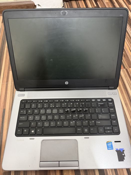 Laptop HP 640 – Incarca dar nu porneste