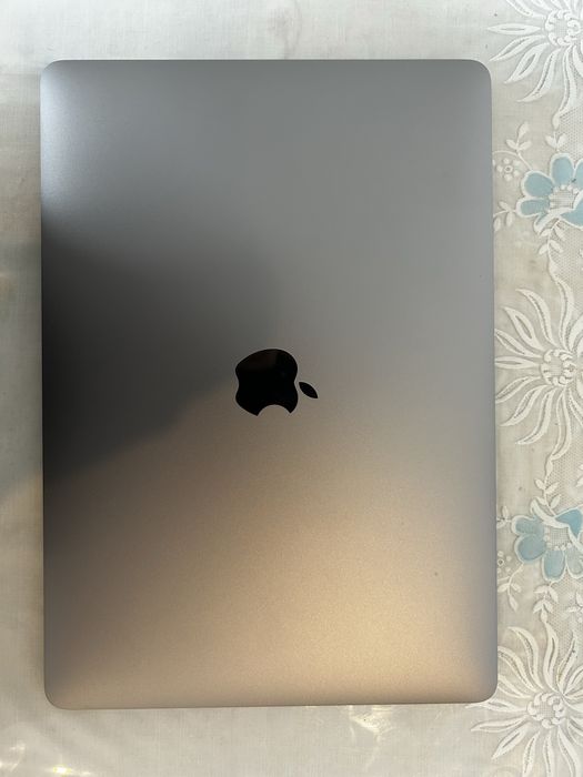 Macbook Pro 2019, в хорошем состоянии