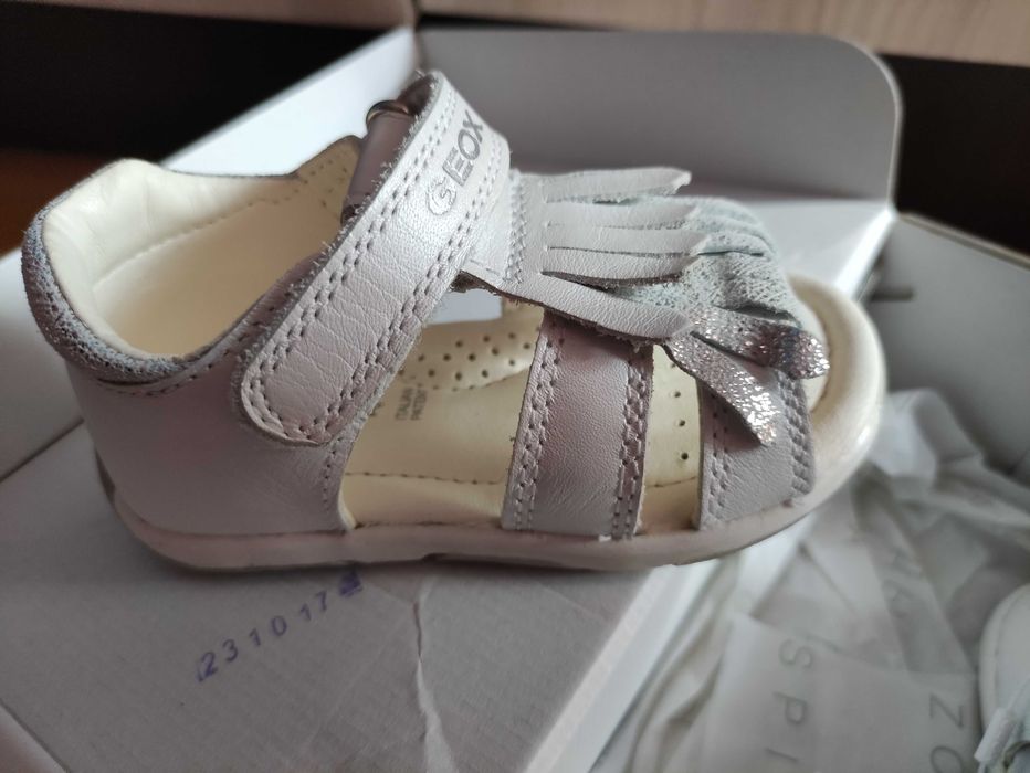 Детски сандали Geox