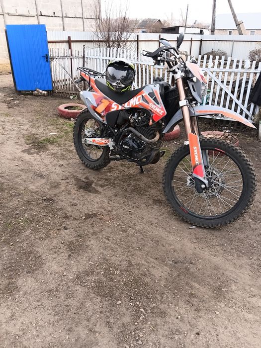 Продам мотоцикл эндуро