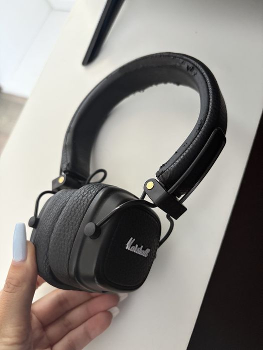 Наушники Marshall