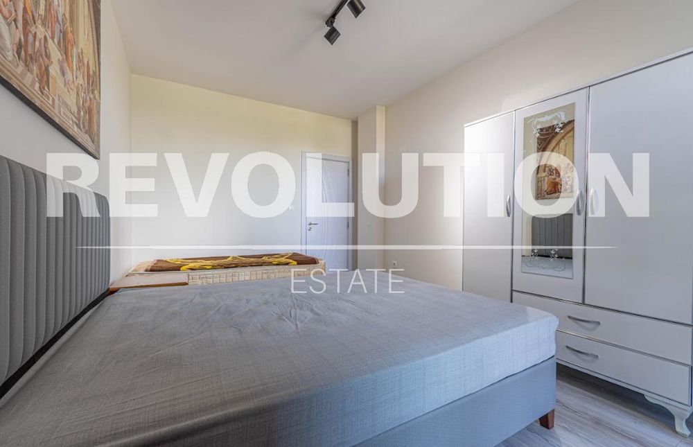 Дава се под наем Двустаен апартамент в Пловдив, Център - 80 кв.м за 509.49 € - Снимка #6