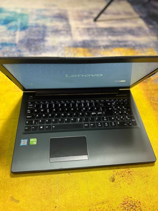 Laptop Lenovo Ideapad 510, i7 gen 7,video 4 gb dedicat, ssd 240,ram 12