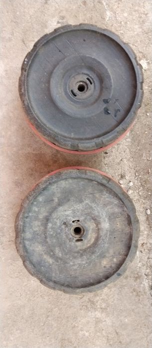 2 броя пластмасови колела 26/15см